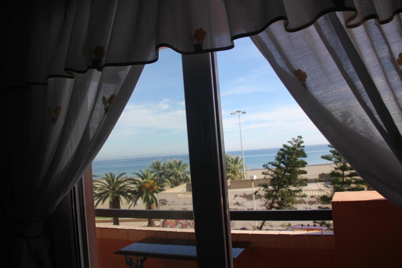 Apartamento En Primera Linea De Playa, Con Vistas A La Playa Y Con Wifi Рокетас-де-Мар Экстерьер фото